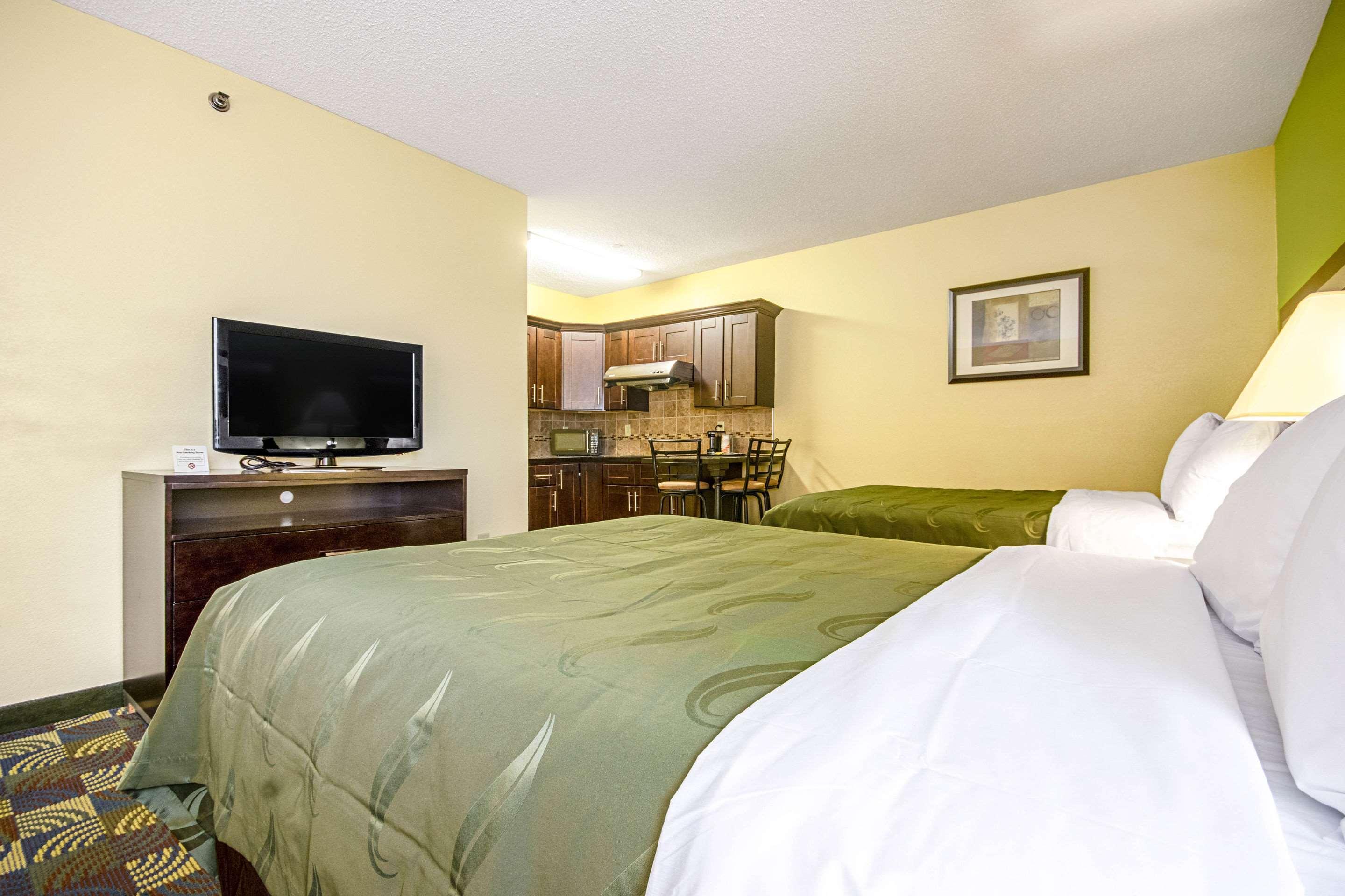 Quality Inn & Suites Glenmont - Albany South Bagian luar foto