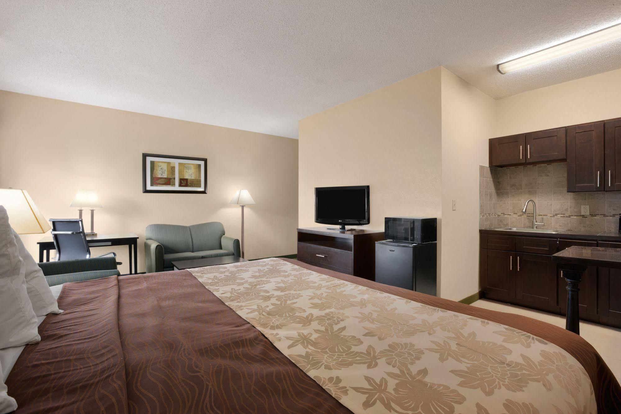 Quality Inn & Suites Glenmont - Albany South Bagian luar foto