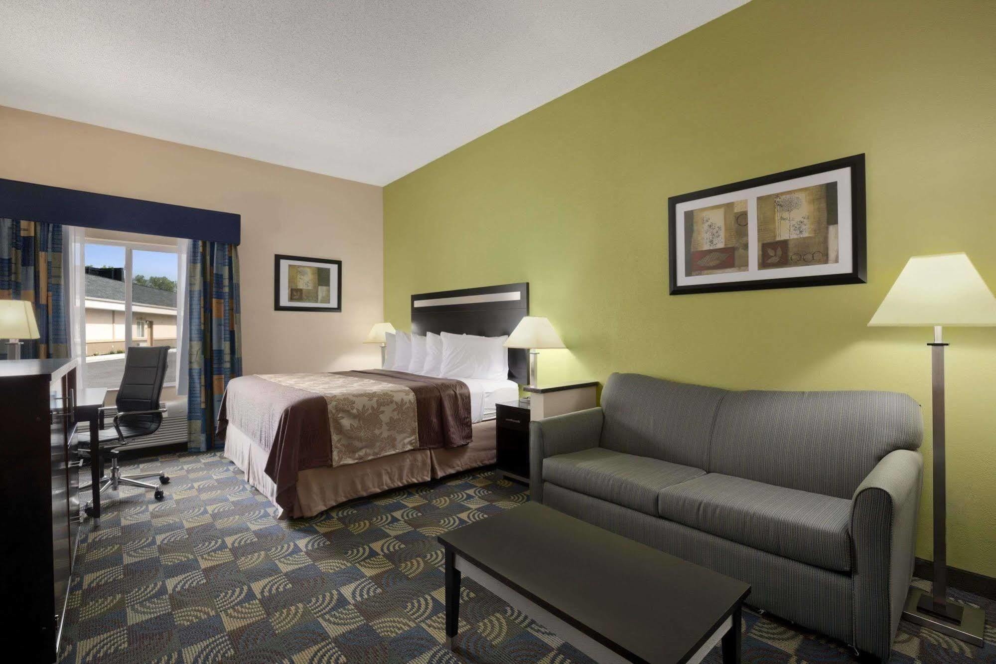 Quality Inn & Suites Glenmont - Albany South Bagian luar foto